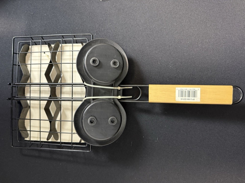 Backyard grill hamburger slider maker and grill basket NWT