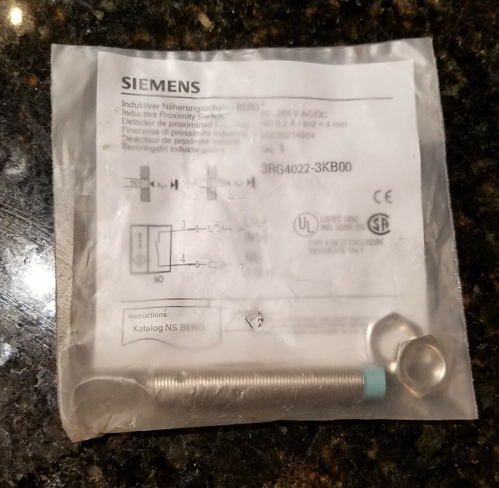 1PC New Siemens 3RG4022-3KB00 Inductive Sensor
