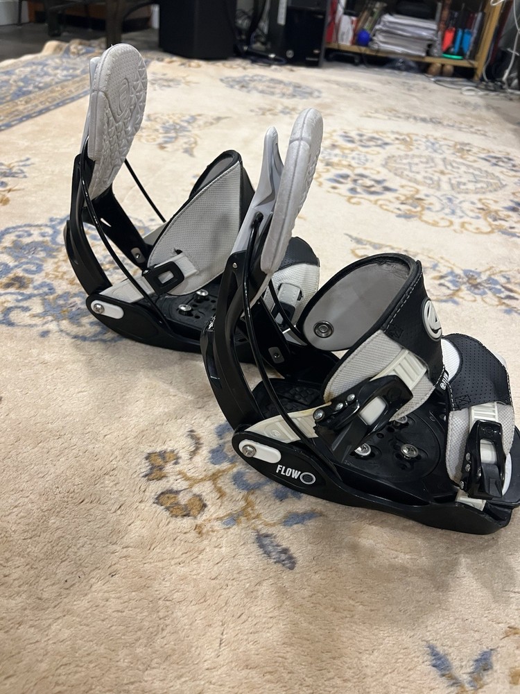 Flow Snowboard Bindings Mens Large The Five LTD Black White *Small Crack *READ