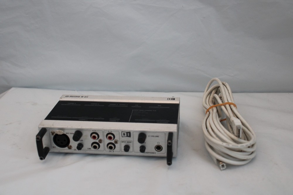 Native Instruments Audio 8 DJ Audio/MIDI Interface 4 Ch USB CABLE "TESTED WORK