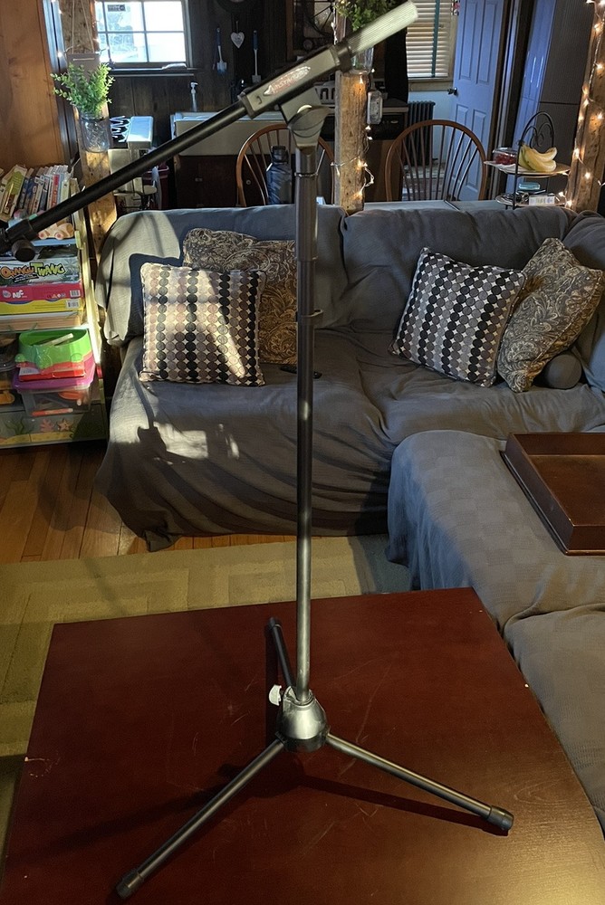 JAMSTANDS LIGHT STAND - EXTENDS TO 6FT