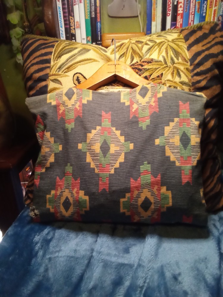 Vintage cloths pins bag