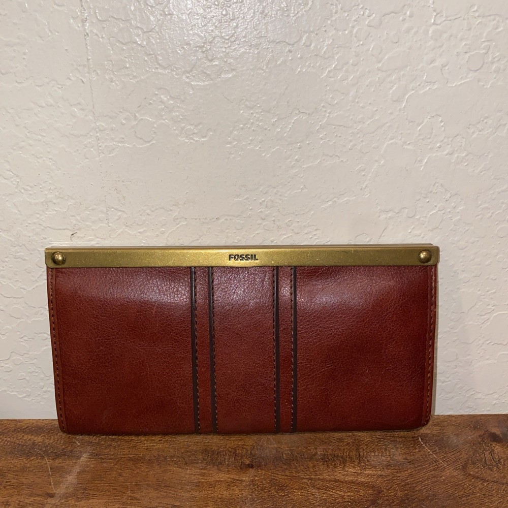 Fossil Kayla Dark Red Leather Wallet