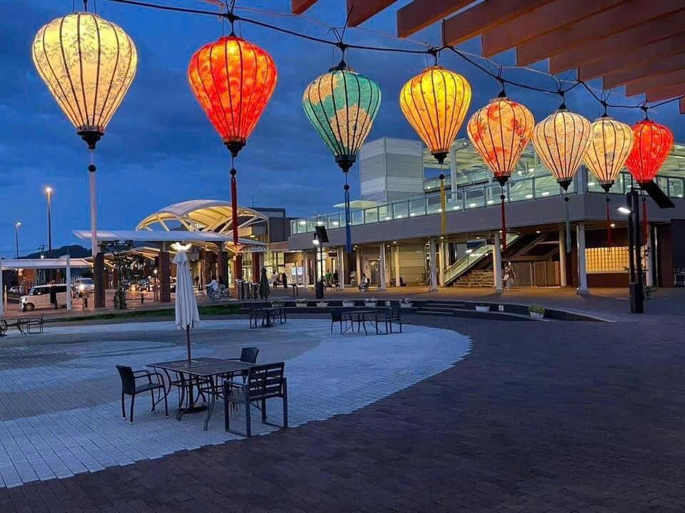 Word Vendor | Silk Lantern with Pattern | Handmade: with Bamboo and Silk