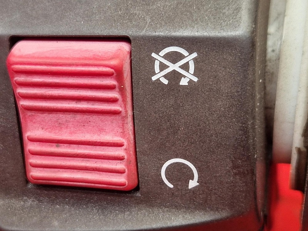 1999 SUZUKI RF 900 RIGHT SWITCH GEAR