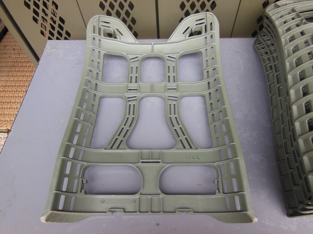 ONE ...MILITARY SURPLUS PACK FRAME MOLLE  GREEN ARMY SEAT BACK ORGANIZER --USED