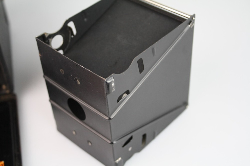 AGFA B-2 Cadet Vintage Box Camera