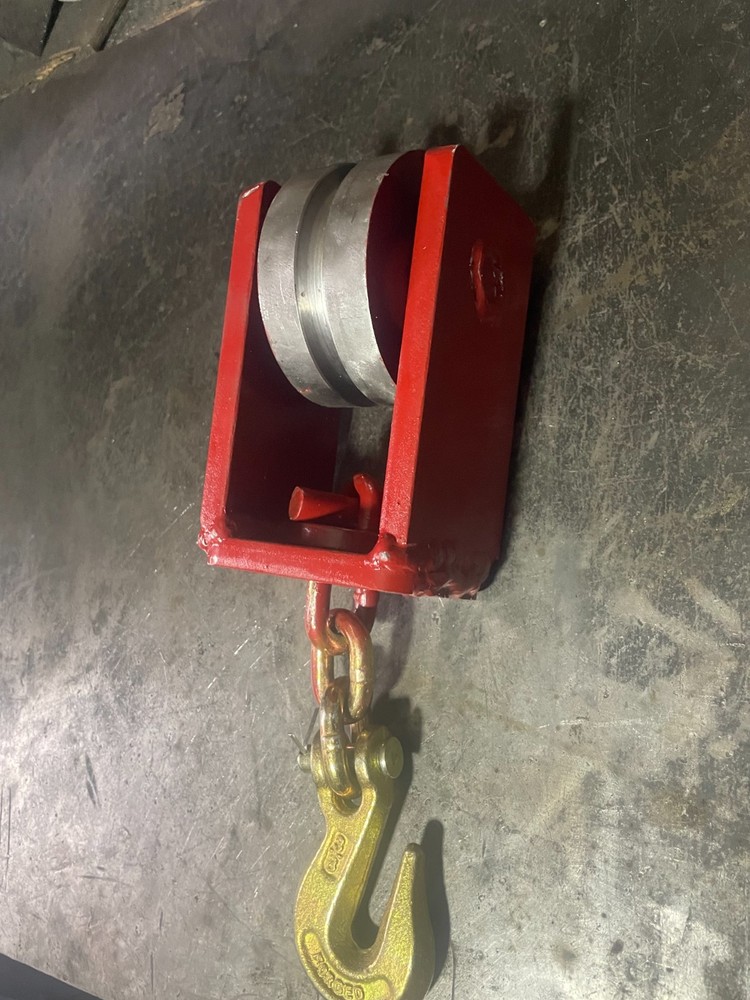 AUTO BODY FRAME MACHINE, FLOOR POTS DOWN PULLER. HEAVY DUTY