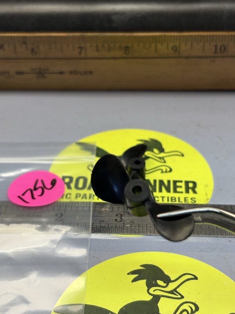 RC BOAT PROPS LOT / NEW