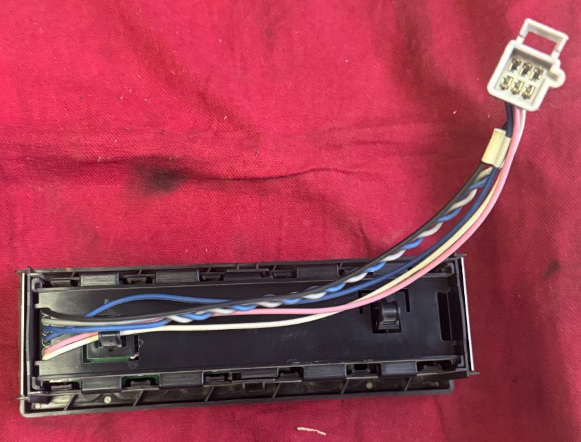 International PROSTAR SWITCH PANEL Dash Panel - Used | Pollak P/N 32289