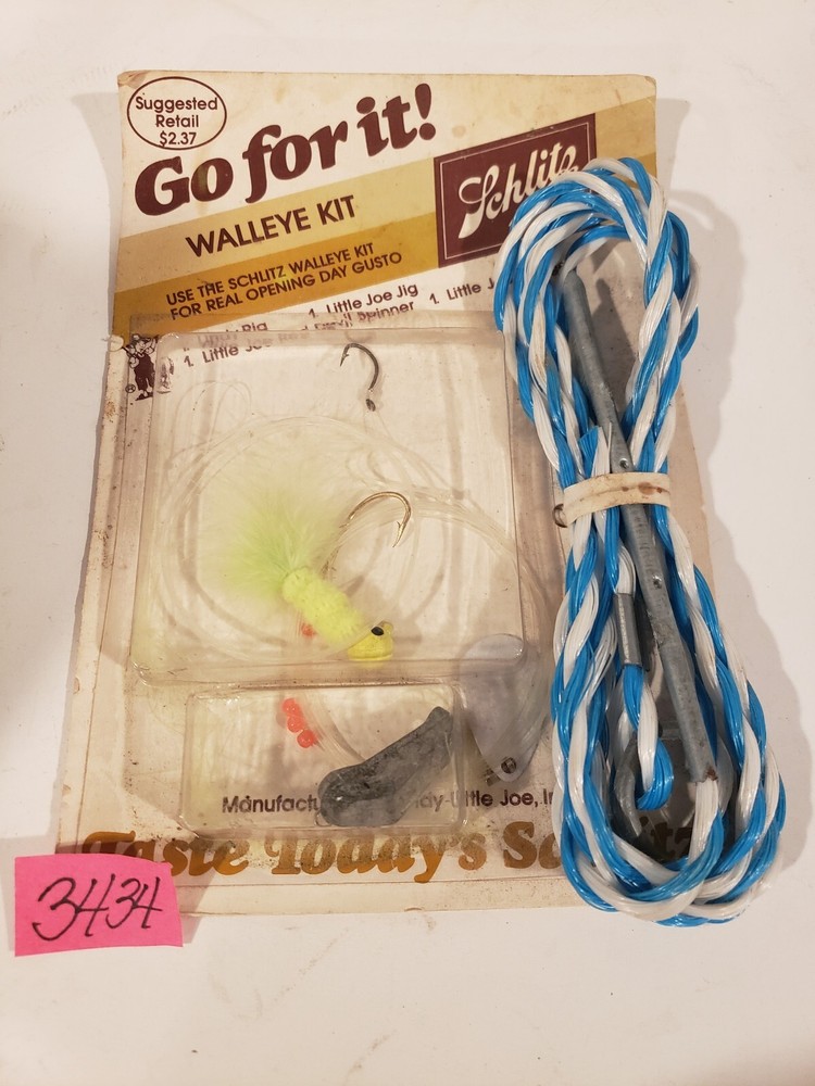 SCHLITZ VINTAGE GO FOR IT WALLEYE KIT YELLOW OR BLUE STRINGER
