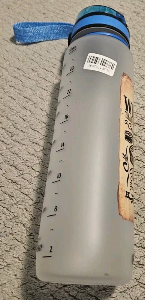 Hydro Tracking Bottle Writing Themed 32oz