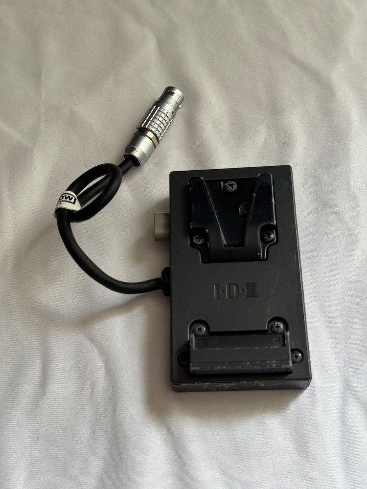 V-Mount Plate with 6-Pin LEMO 2B Out