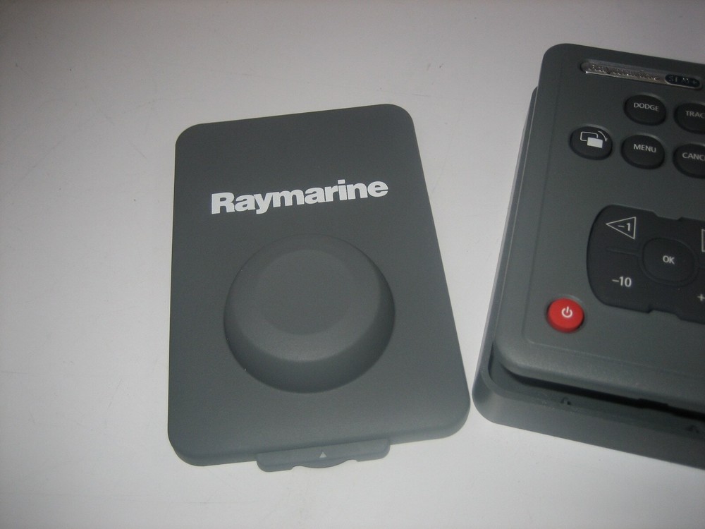 Raymarine ST70+ Sail Pilot Keypad Controller - E22117 - NEW OLD STOCK
