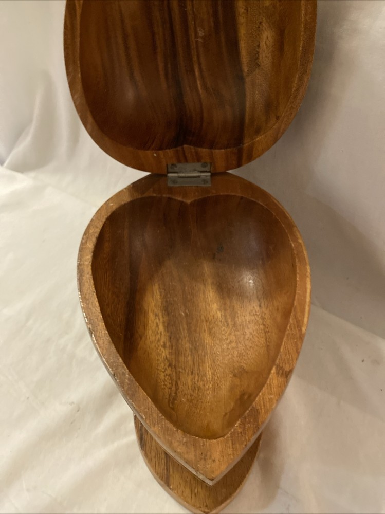 MCM Nut Cracking Caddy Walnut Shaped Bowl