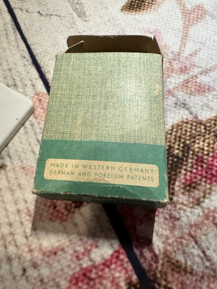 Vintage Witch Automatic Needle Threader lnstructions Germany