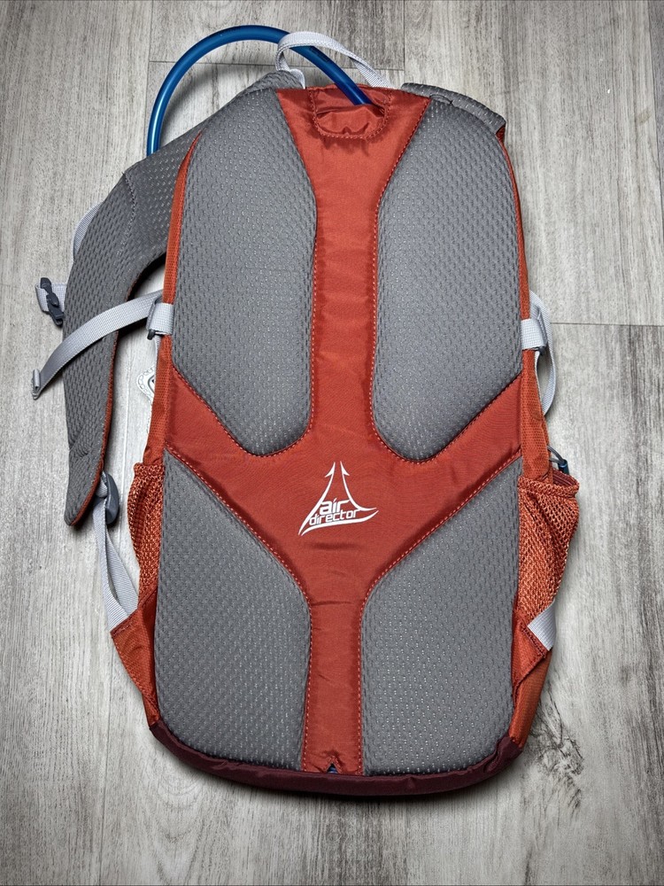 Dave Mathew’s BAND CAMELBAK CLOUD WALKER HYDRATION BACKPACK FIREDANCER NEW W/tag