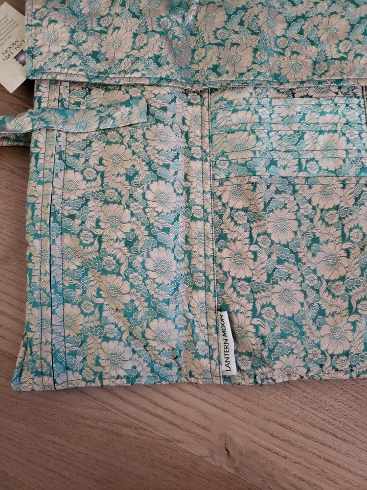 NWT - LANTERN MOON Knitting Needle Organizer Case Brocade Zip & Tie