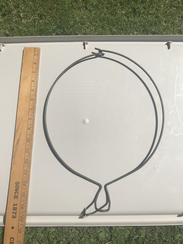 Metal Wreath Crafting Frames ? Patterns , Needlework  Unknown Item