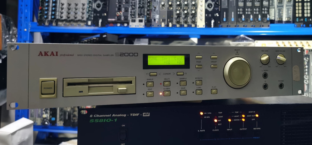 1pcs AKAI S2000 Sampler