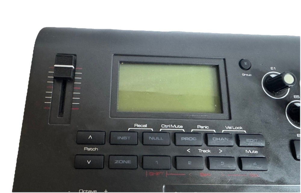 M-Audio Axiom 25 USB MIDI Keyboard Controller Pads Knobs Tested Working