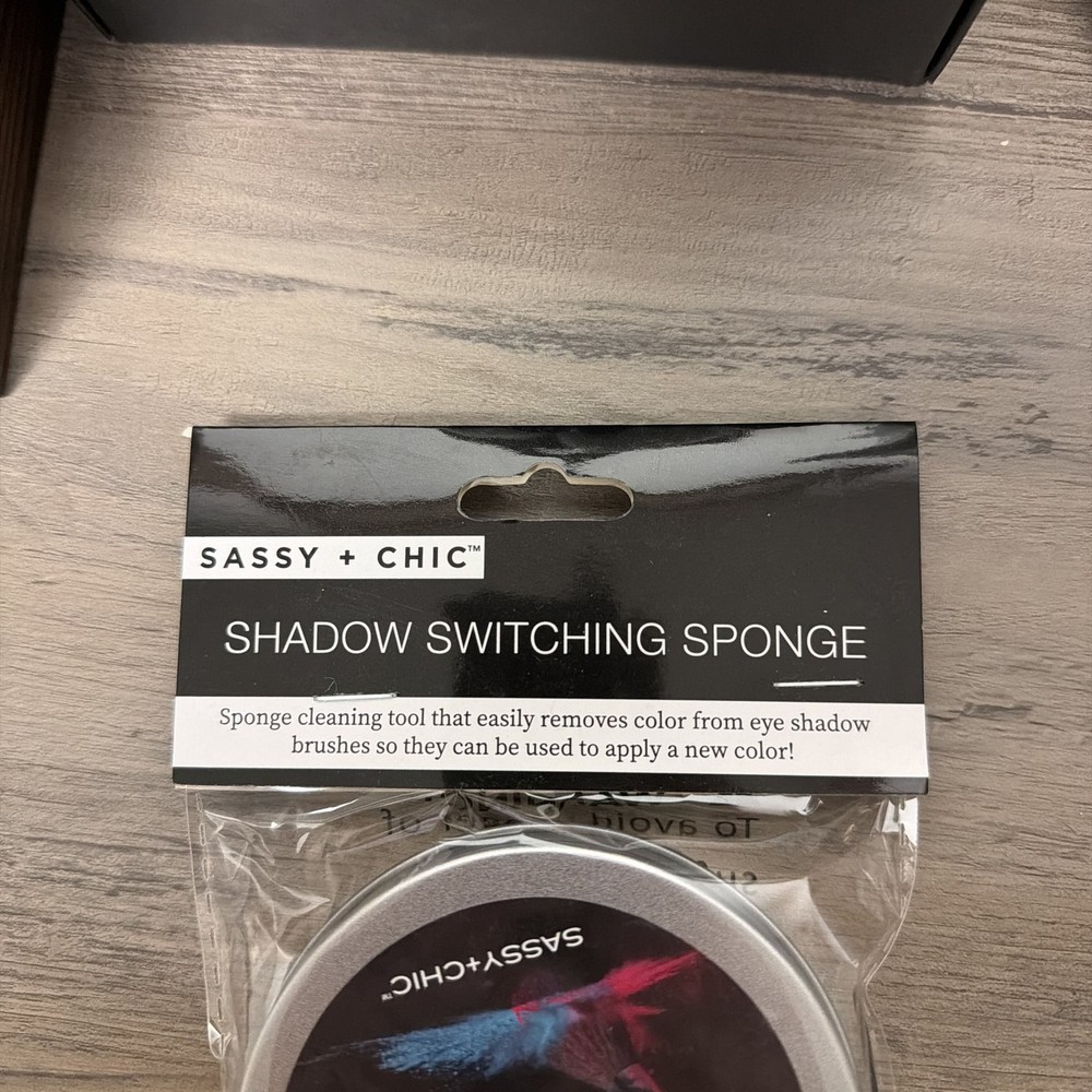 Sassy+Chic Shadow Switching Sponge