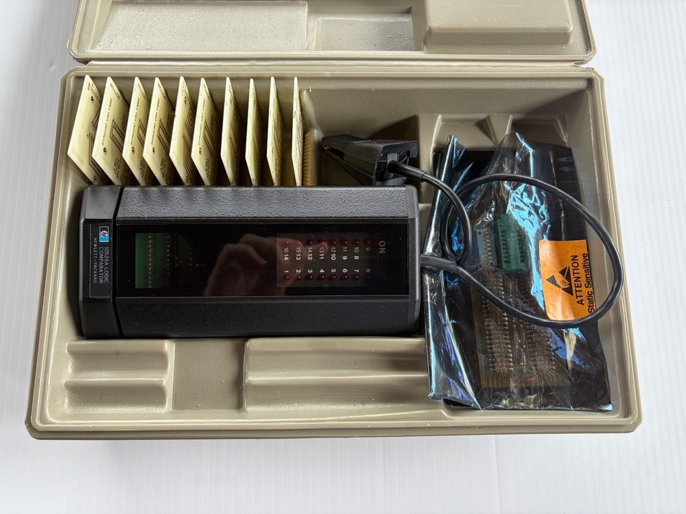 HP 10529A Logit Comparator and cards