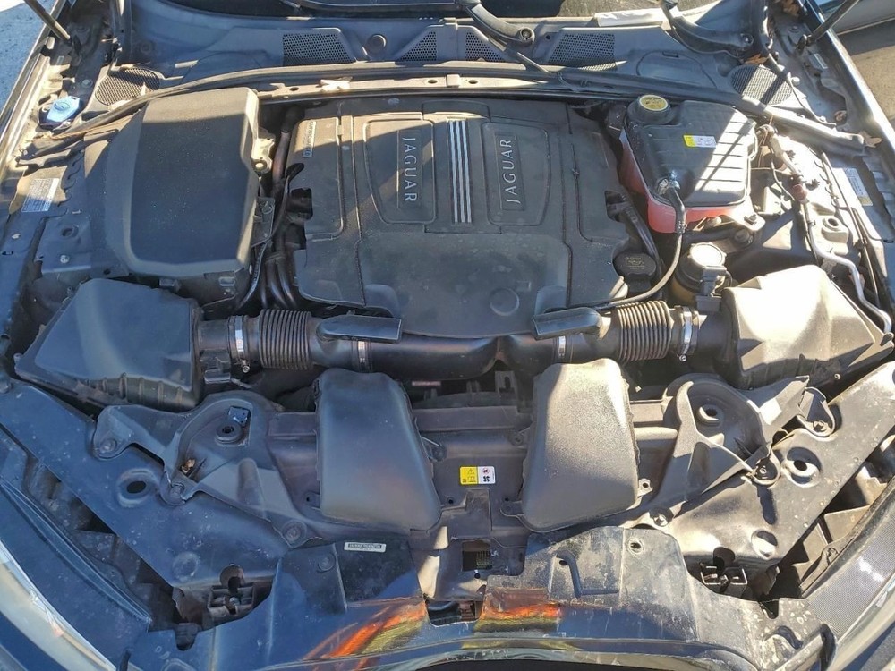 XF 2013 Glove Box 5014996