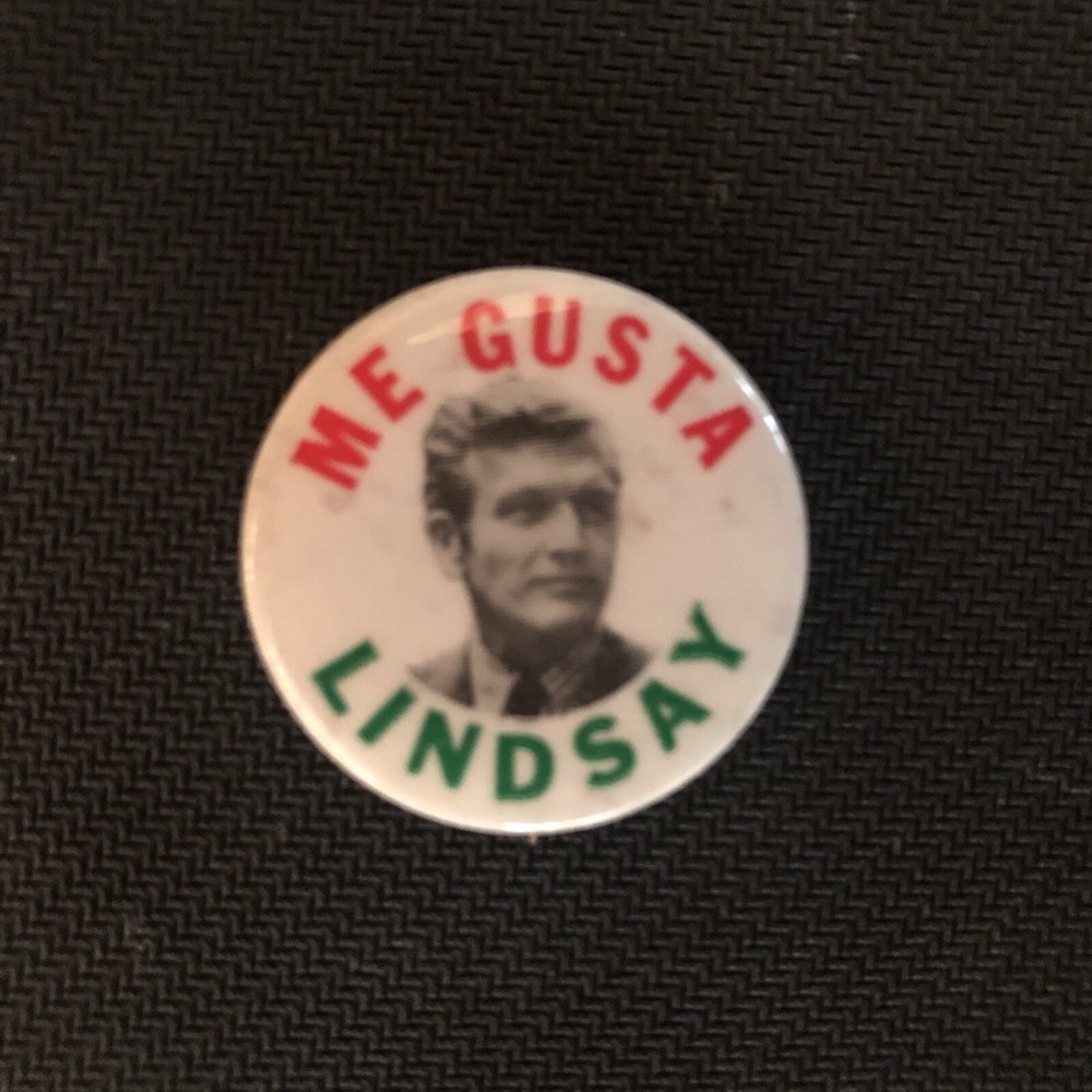 Me GUSTA Lindsay   1 1/4” pinback button pin
