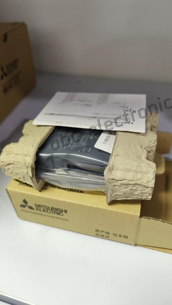 1PCS NEW Q64AD Analog module