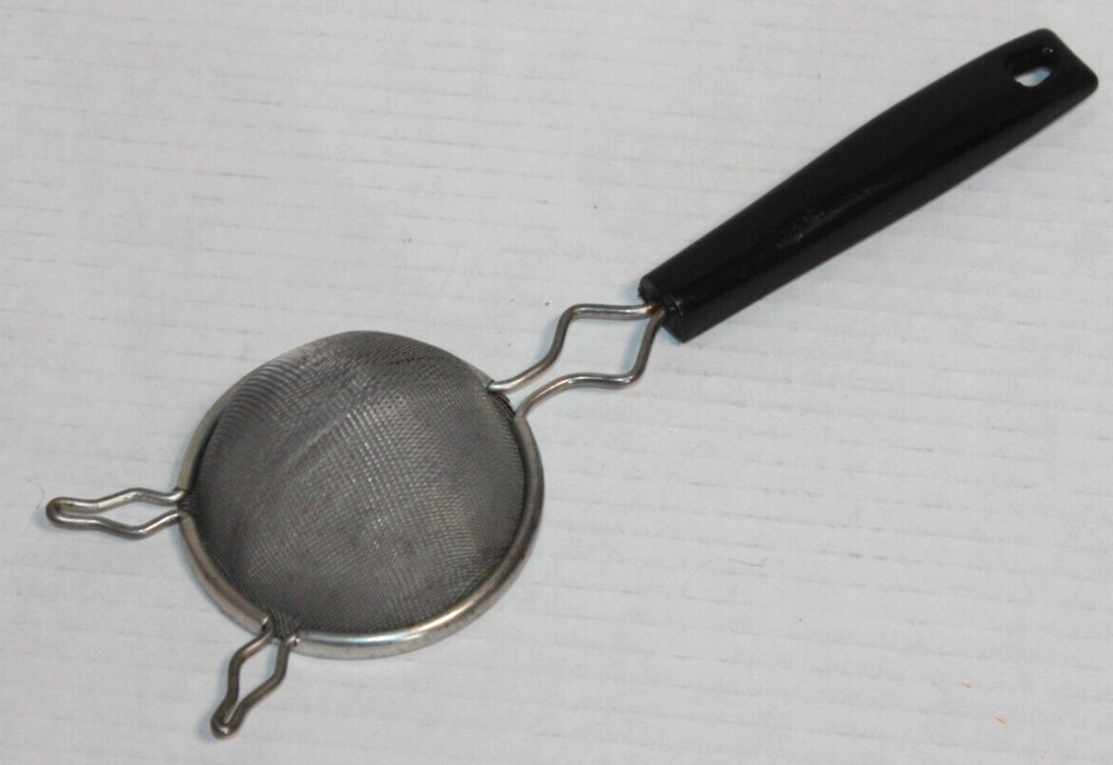 Vintage Mini Ekco Plastic Corn Cob Handle Wire Mesh Sieve Strainer