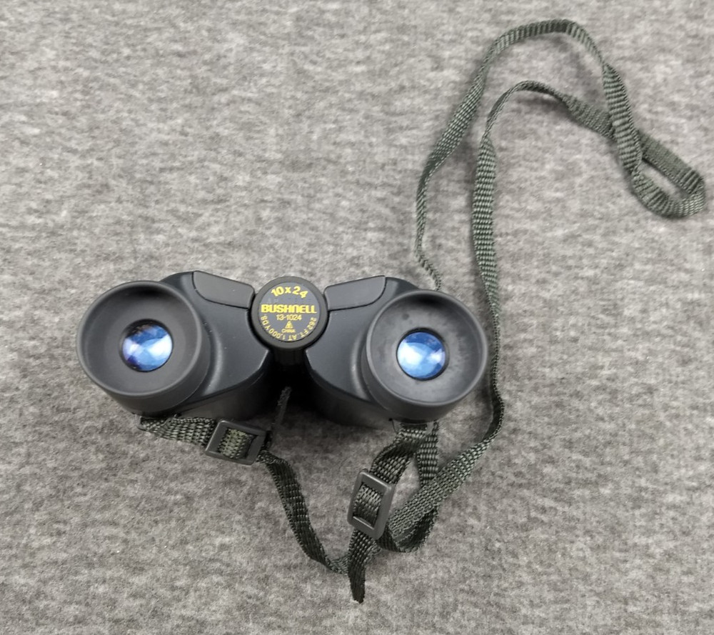 Bushnell Binoculars 10 X 24 Strap & Gray Carrying Case w/ Belt Loop Compact 4x4