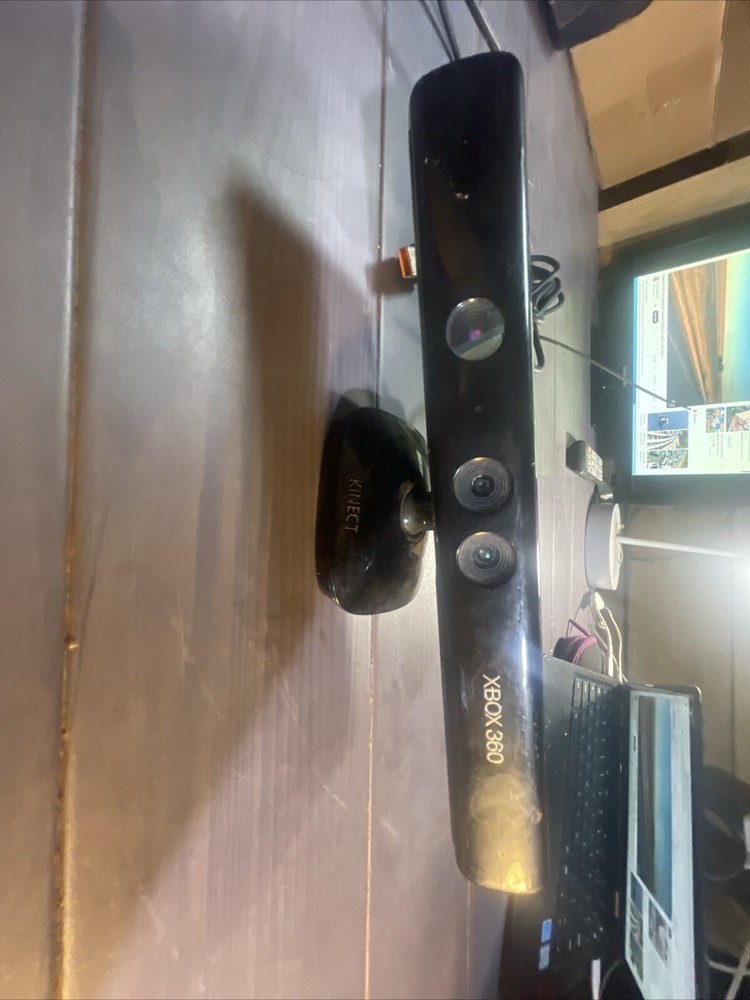 Official Microsoft Xbox 360 Kinect Motion Sensor Bar! ~ Works Great! Fast Ship!