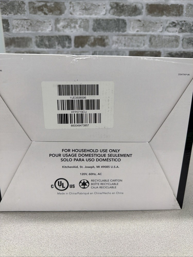 KitchenAid 7 Cup Food Processor Plus, Contour Silver