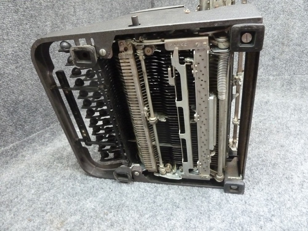Underwood Universal Portable Typewriter