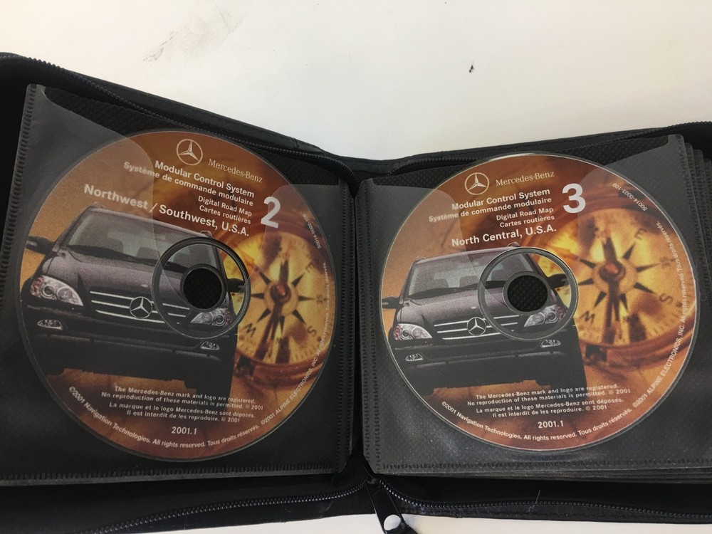 MERCEDES 20 DISC CD FOLDER MAGAZINE CD STORAGE ACCESSORY BOX W/NAVIGATION CD