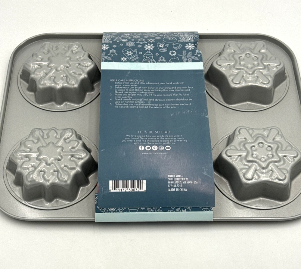 Nordic Ware Mini Snowflake Mold Cake pan
