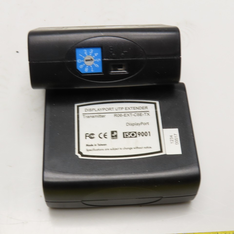 DisplayPort R06-EXT-C5E UTP Extender Transmitter and Receiver Kit