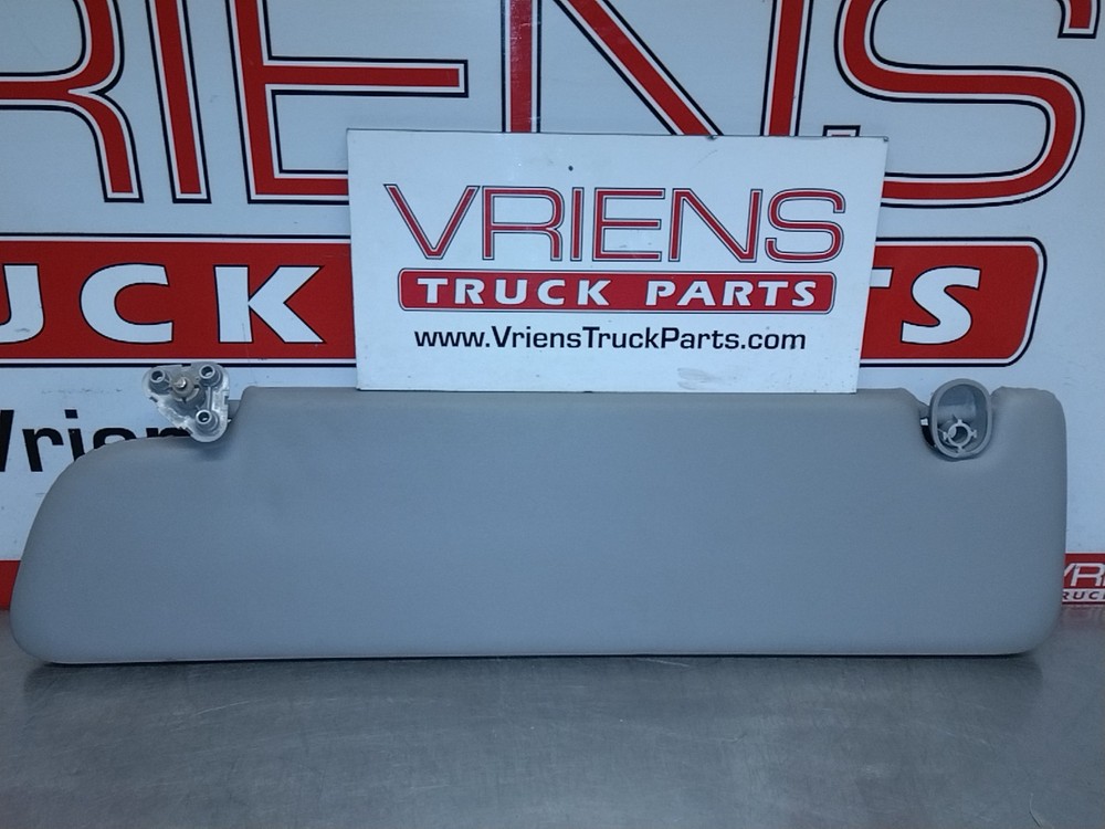 PETERBILT 01842RH INTERIOR SUN VISOR