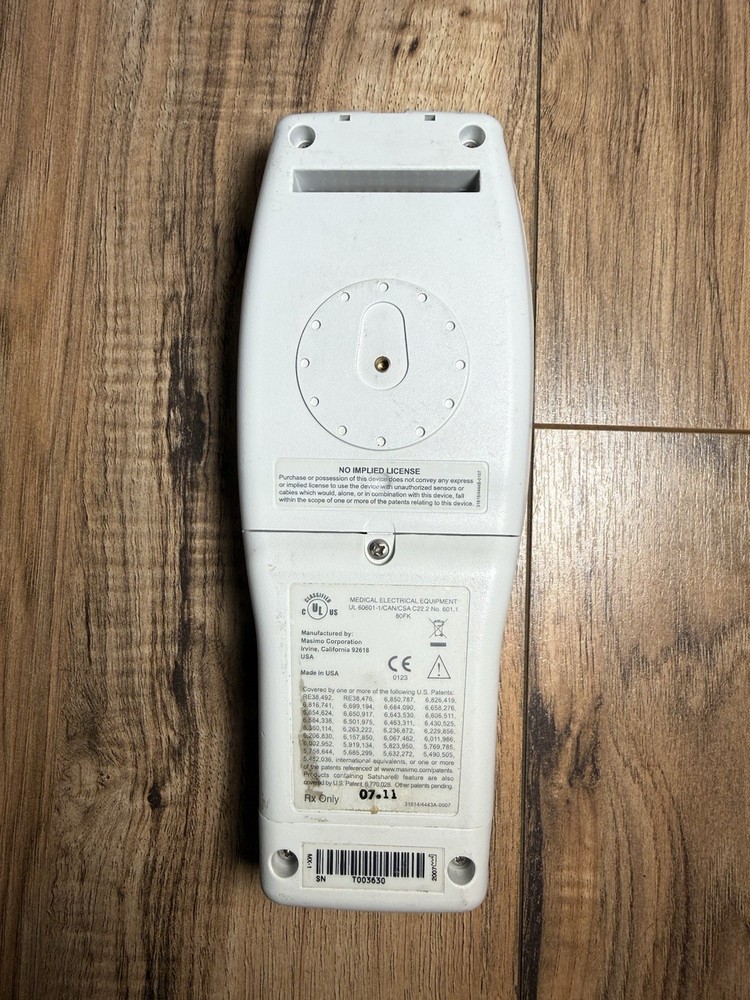 Masimo Radical 7 Rainbow Handheld Touchscreen Pulse Oximeter Unit Only UNTESTED