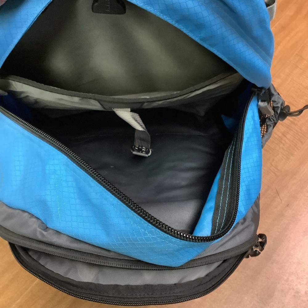 LL Bean Blue Ridge Runner Daypack Backpack Hiking Trips Vacation READ