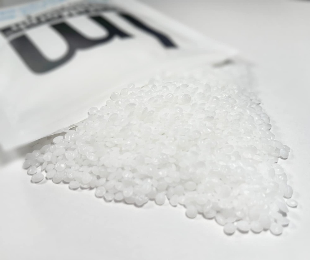 InstaMorph Reusable Moldable Plastic | Thermoplastic Beads, 3oz White