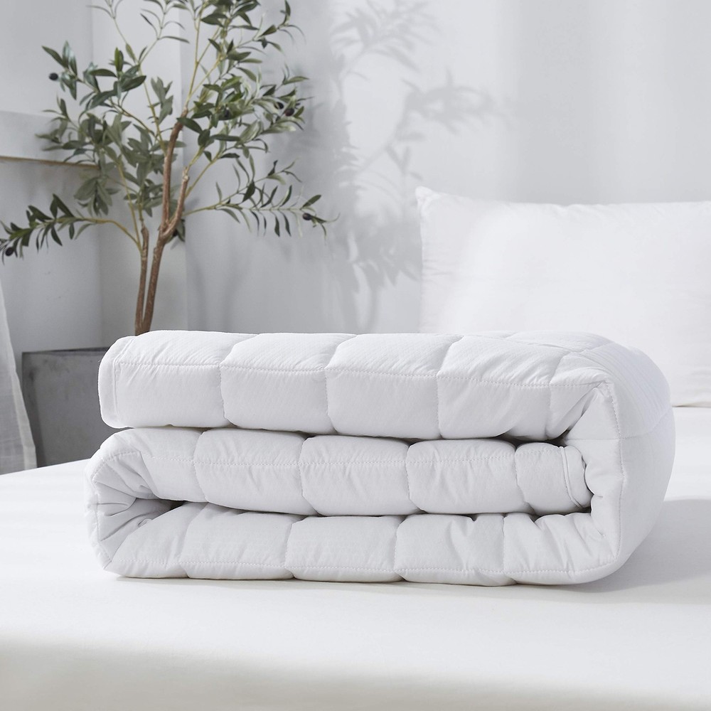 Queen Size Mattress Pad Protector Topper - Microfiber Breathable Cover with E...
