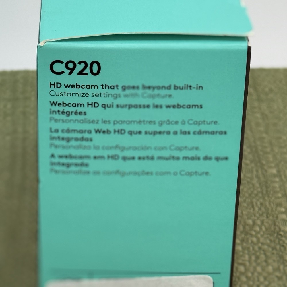 Logitech C920 Pro HD Webcam - Black