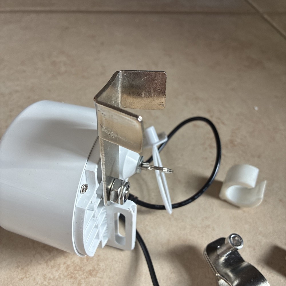Compact Smart Water Valve with Remote Control - Compatible with iOS/Android