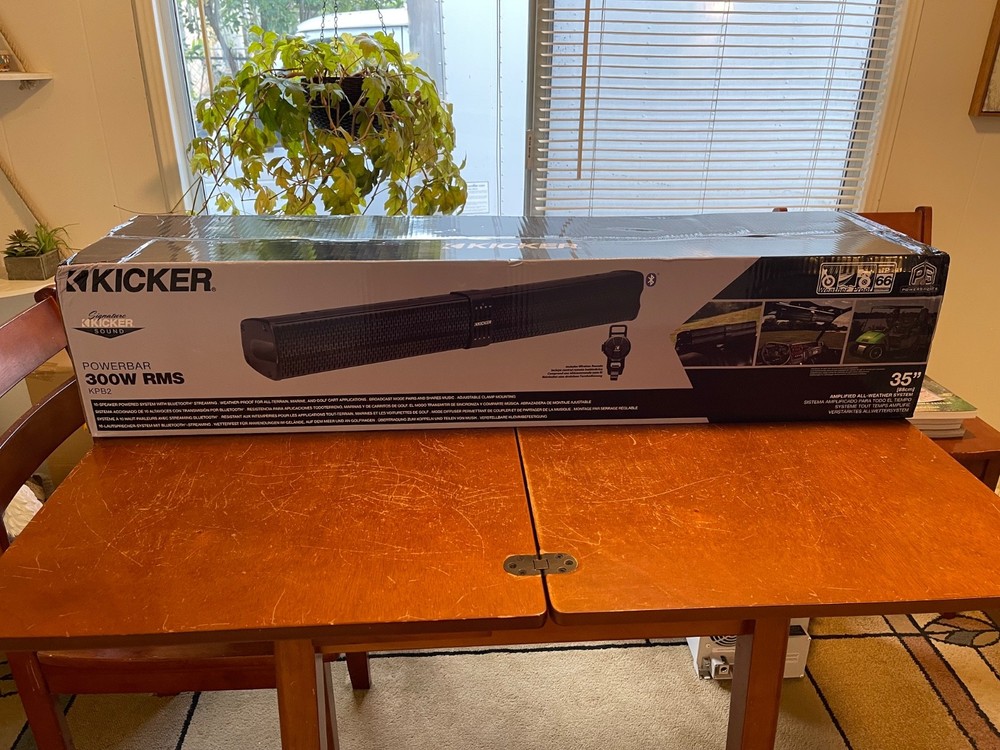 KICKER 47KPB2 300W Speaker System Enclosure