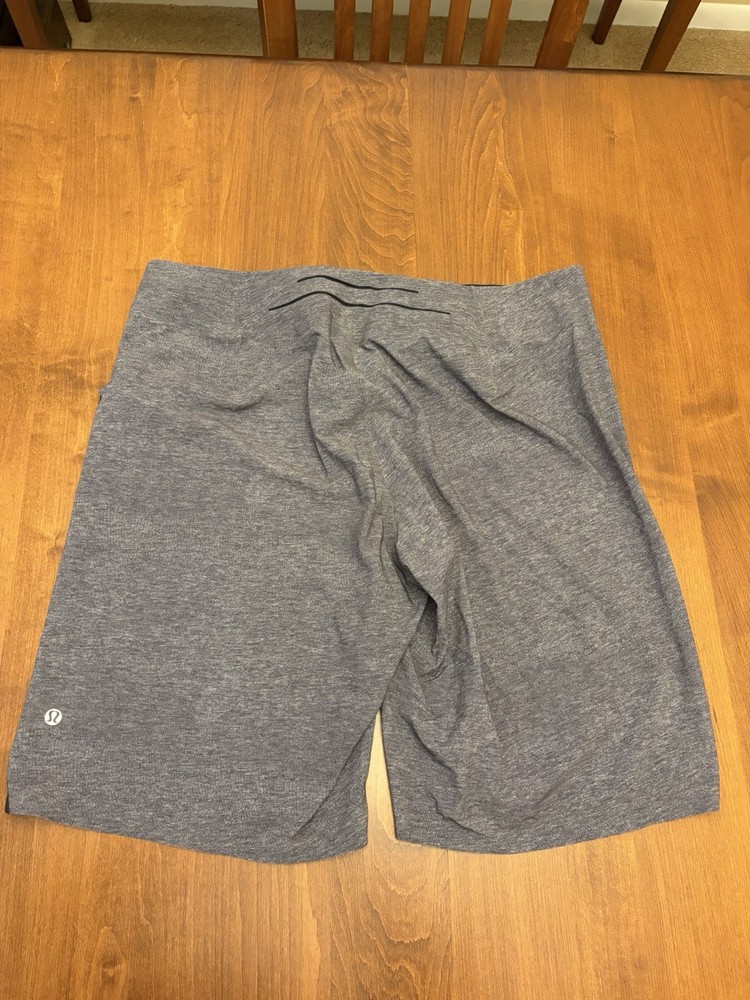 Men's Lululemon Current State Board Shorts Grey Size 36