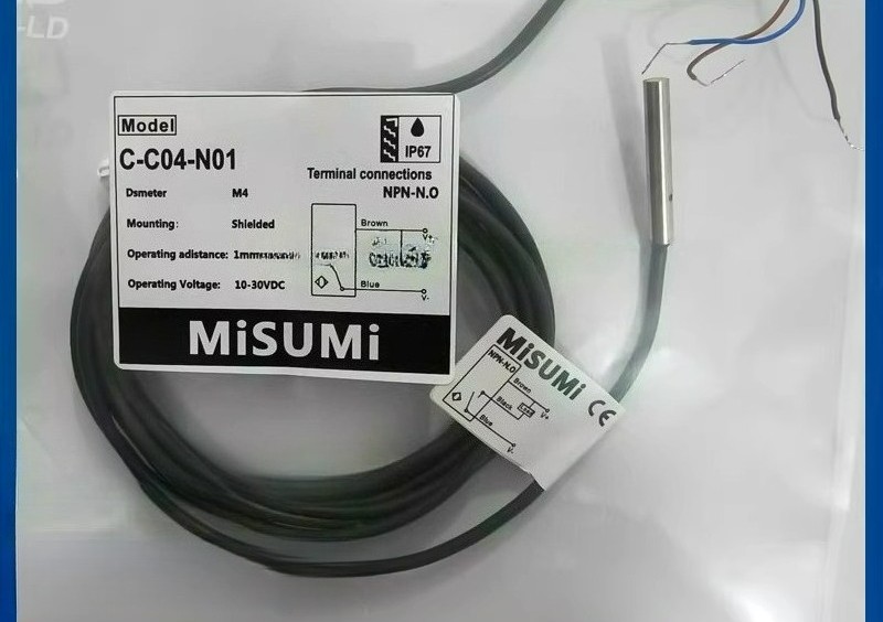 1PCS NEW FIT FOR C-C04-N01 Proximity switch
