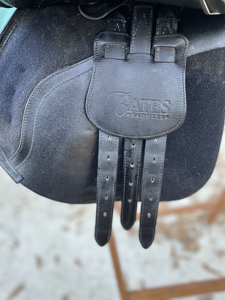 Bates Elevation DS Jump English Saddle 17.5”