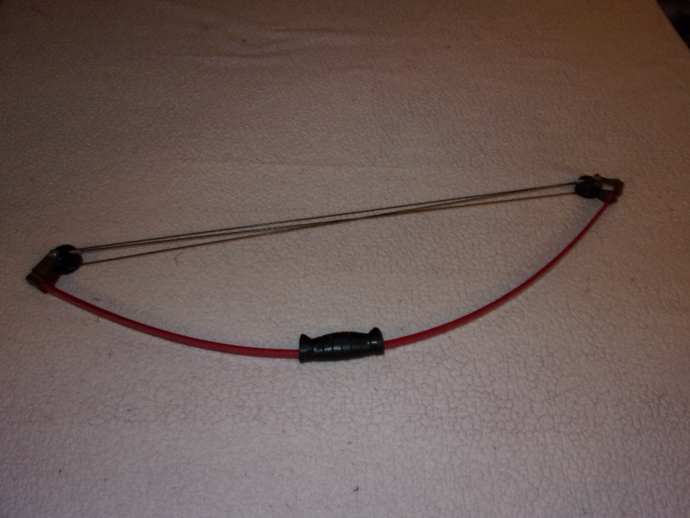 Red/Black Youth Compound Bow Needs repair